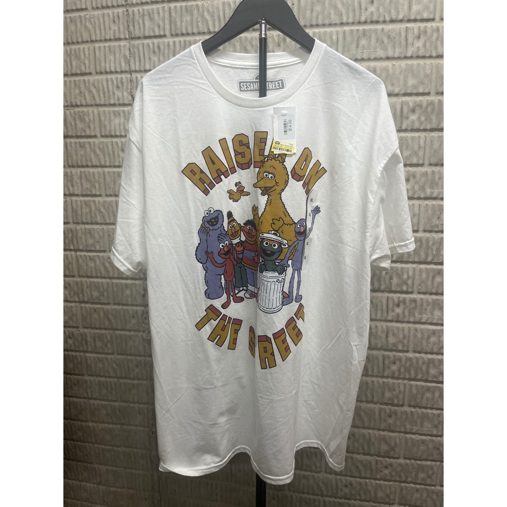 Sesame Street Mens Raised On The Street Graphic T-Shirt White XL Big Bird Elmo